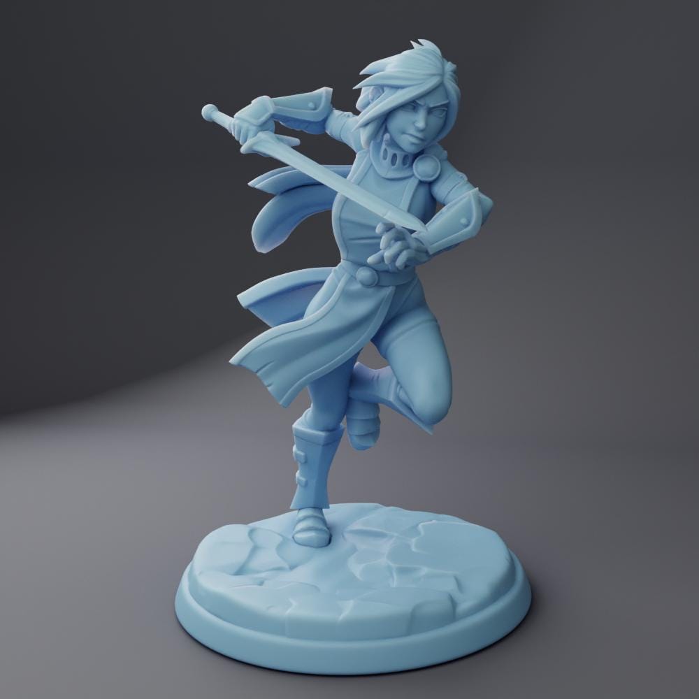 Gwen | Human Fighter | Medium | Paladin | Knight | Warrior | Twin Goddess Miniatures | Dungeons and Dragons | TTRPG