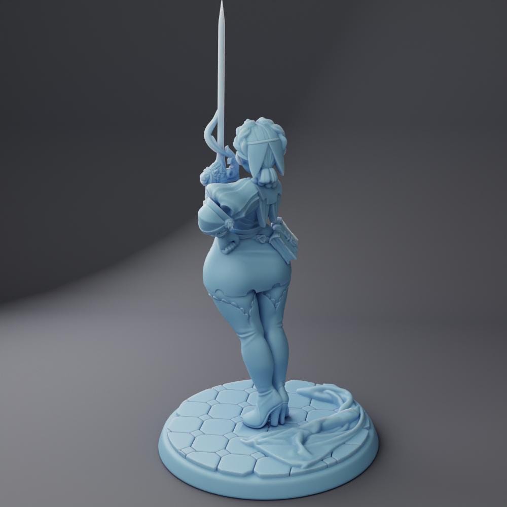 Keselle | Female Fencer | Medium | Dungeons and Dragons | Pathfinder | Adventurer | Twin Goddess Miniatures | 3D Resin Printed | 8K Quality
