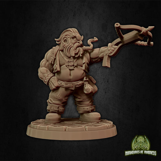 Little Bolin Longlook | Medium | Hold My Dwarf