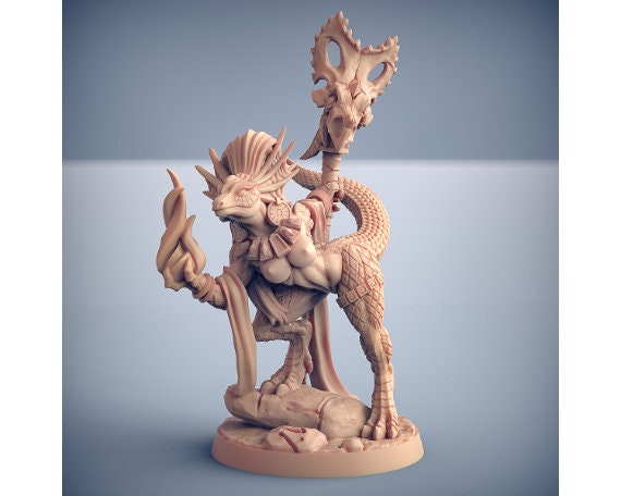 Coaxoch the Duchess | Lizardfolk Pinup | Medium | Artisan Guild