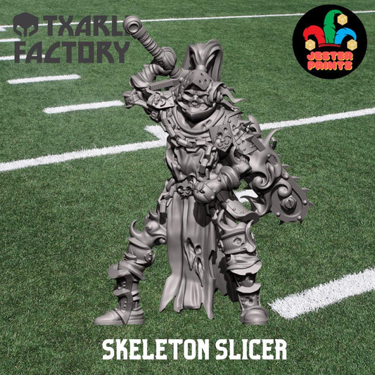Skeleton Slicer | Undead Chainsaw | Star Player | Fantasy Football | Txarli Factory | 3D Printed Mini | 8K Quality Resin | Base Included
